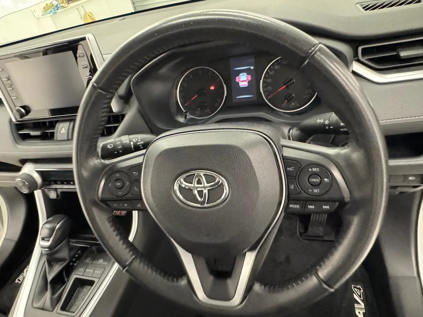 2022 Toyota RAV4 Gallery Image 19