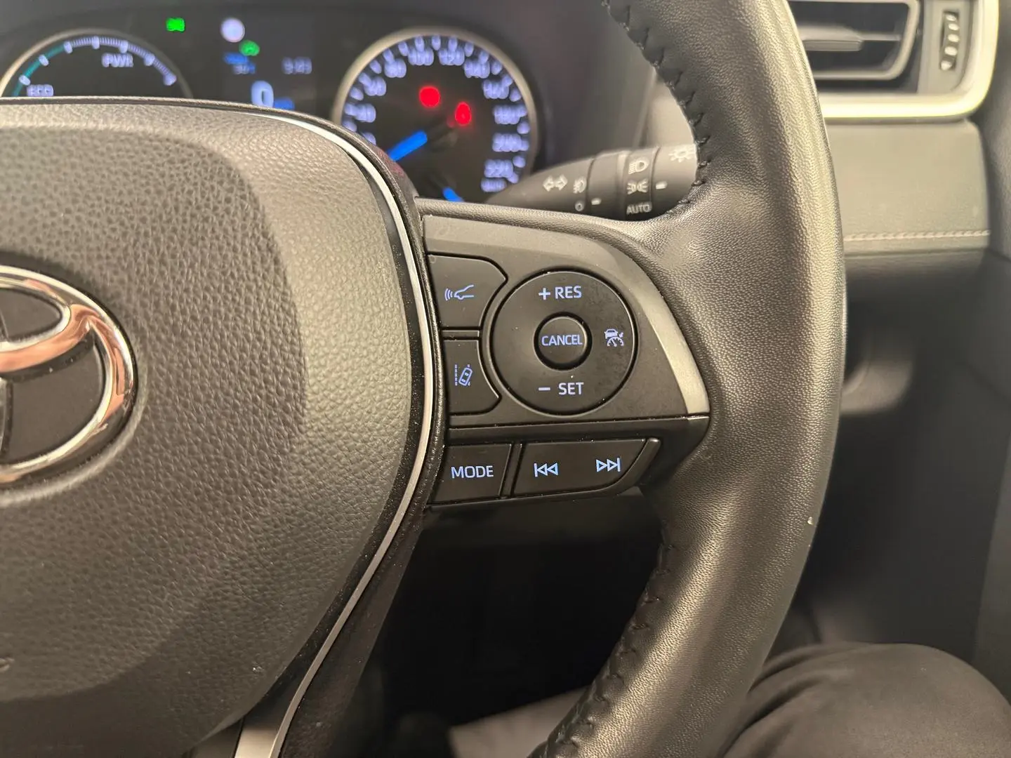 2022 Toyota RAV4 Gallery Image 27