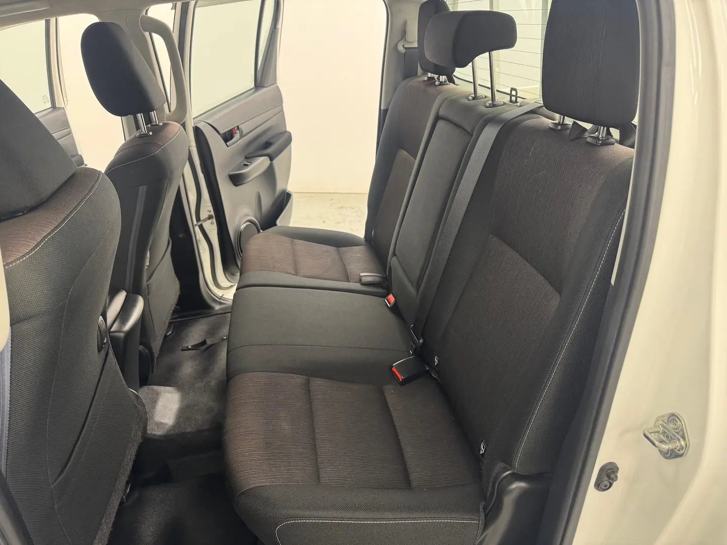 2018 Toyota Hilux Gallery Image 27
