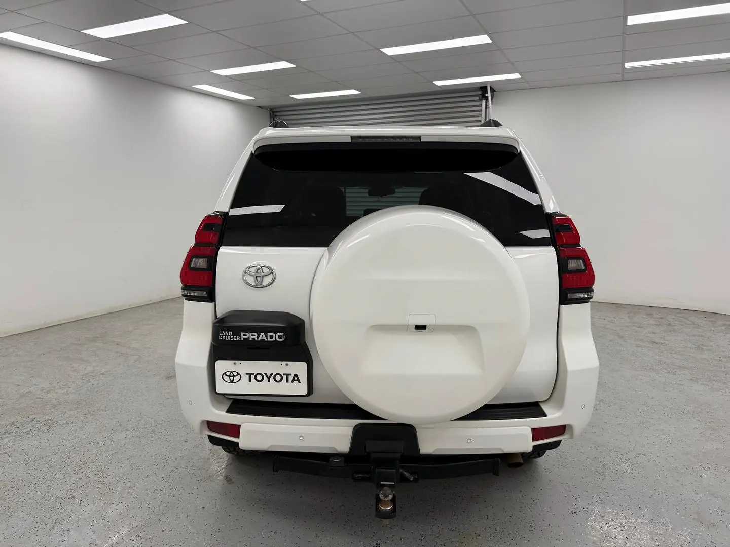 2020 Toyota Landcruiser Prado Gallery Image 4