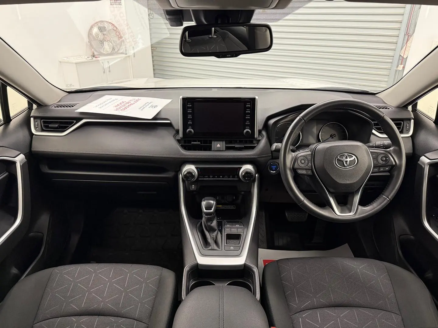 2020 Toyota RAV4 Gallery Image 19