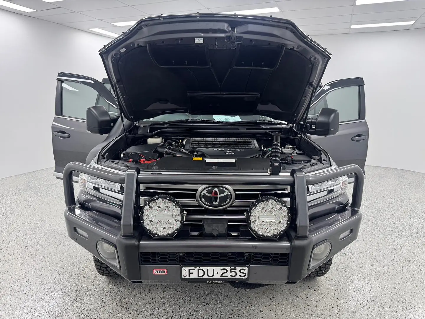 2019 Toyota Landcruiser Gallery Image 14
