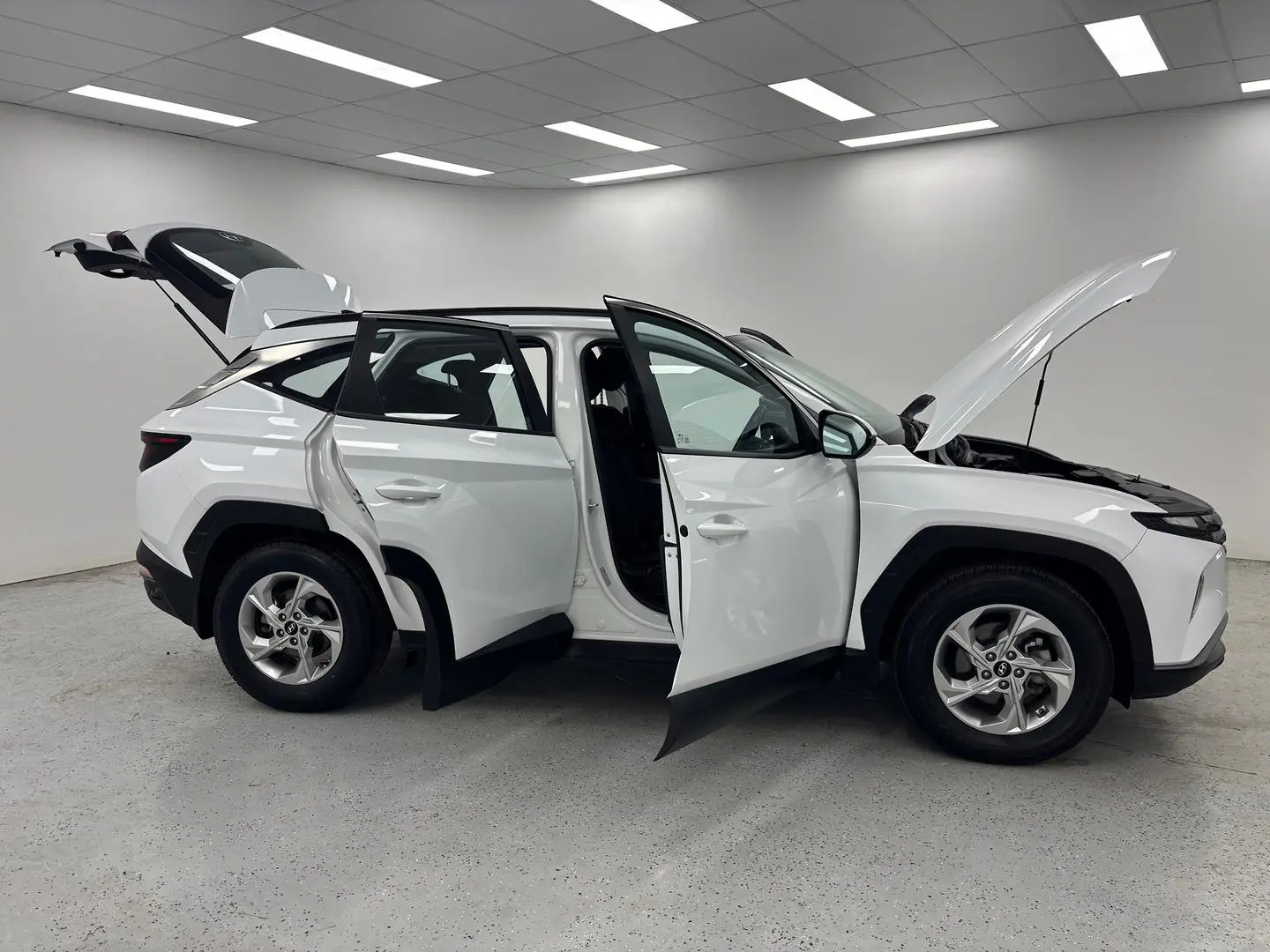 2023 Hyundai Tucson Gallery Image 9
