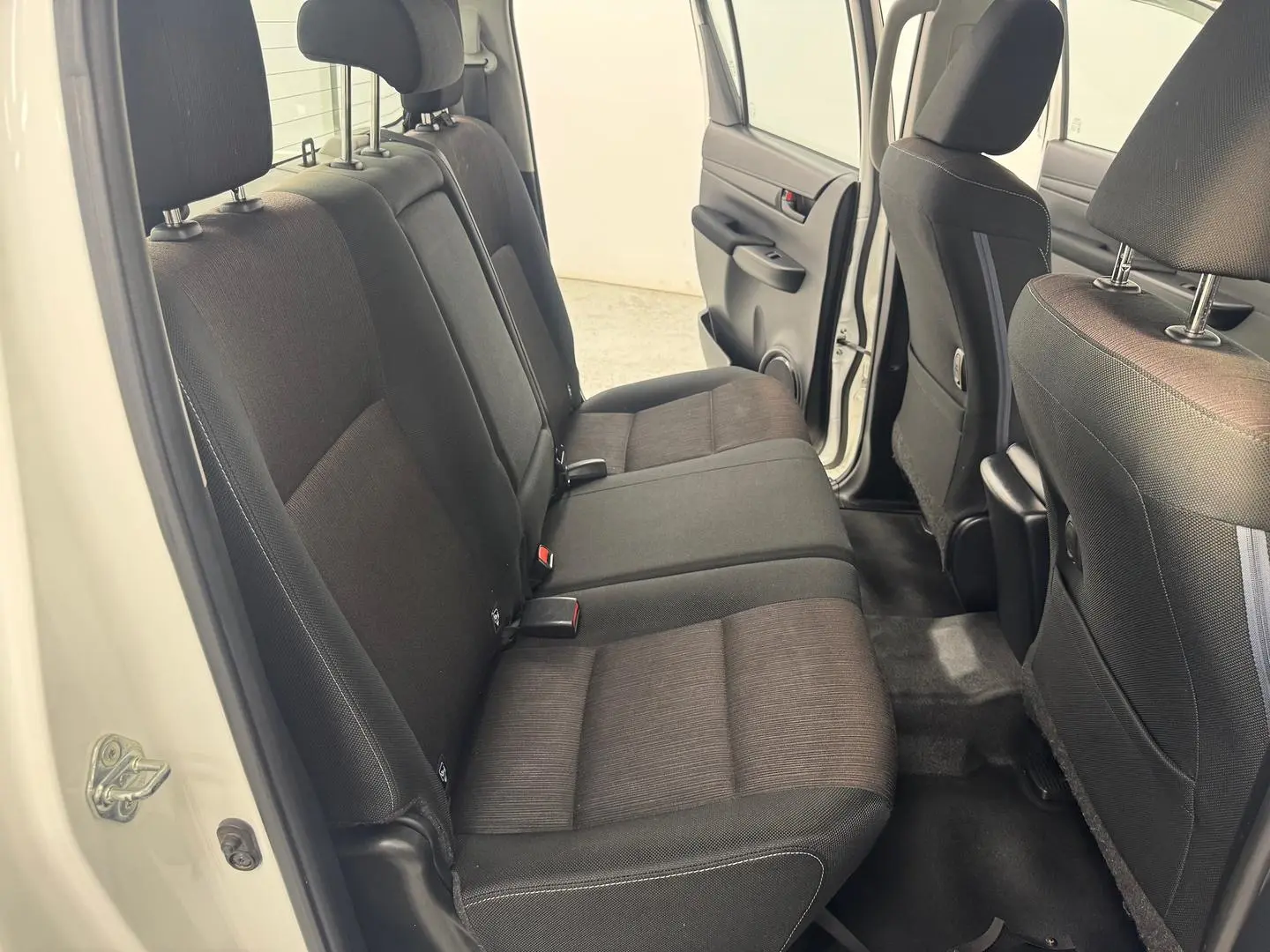 2018 Toyota Hilux Gallery Image 25