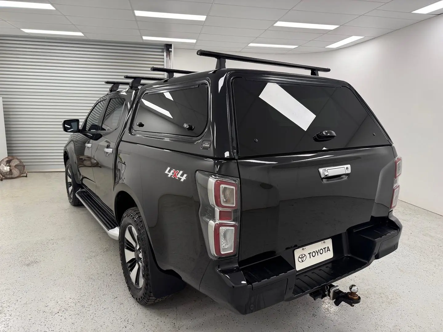 2022 Isuzu D-MAX Gallery Image 5
