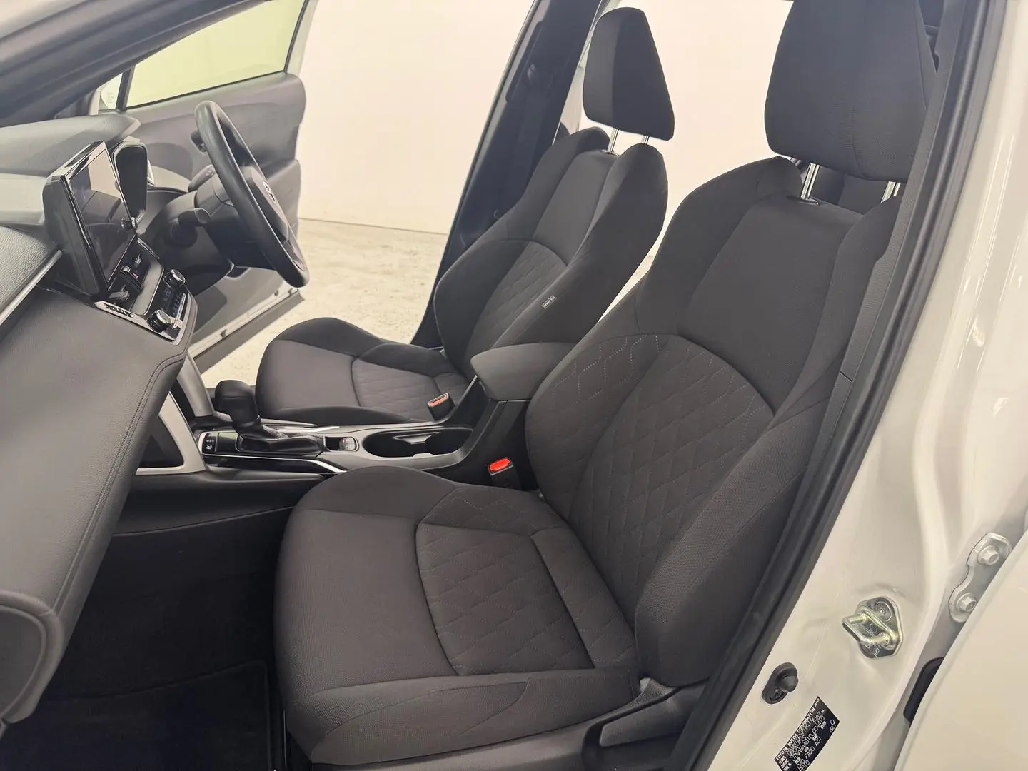 2023 Toyota Corolla Cross Gallery Image 28