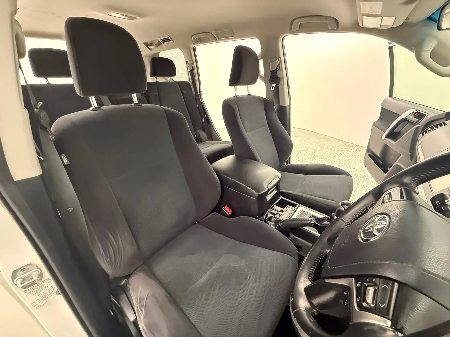 2020 Toyota Landcruiser Prado Gallery Image 21