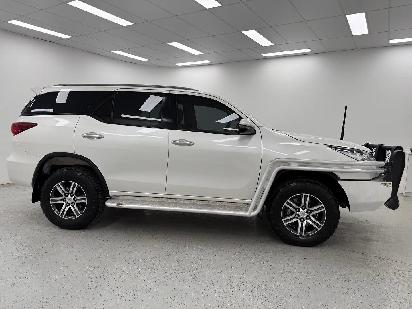 2019 Toyota Fortuner Gallery Image 2