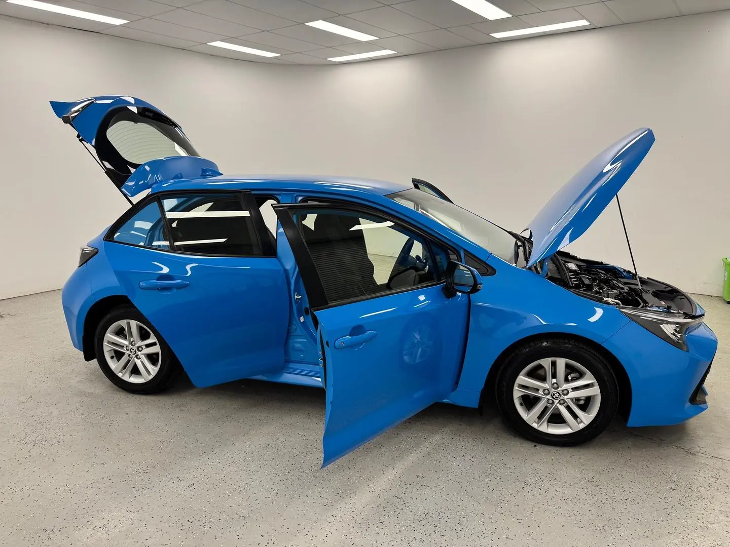 2020 Toyota Corolla Gallery Image 8