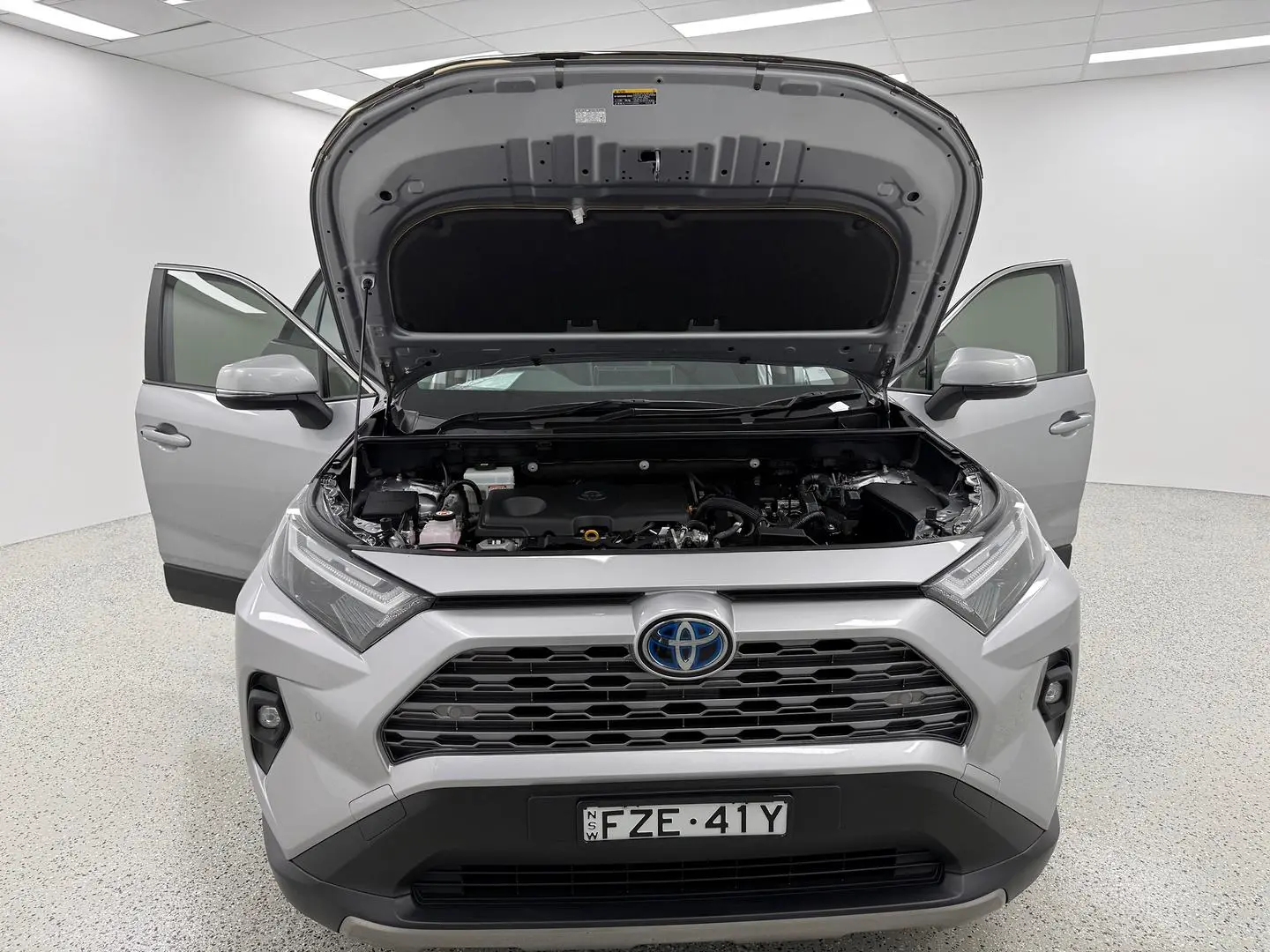 2023 Toyota RAV4 Gallery Image 23