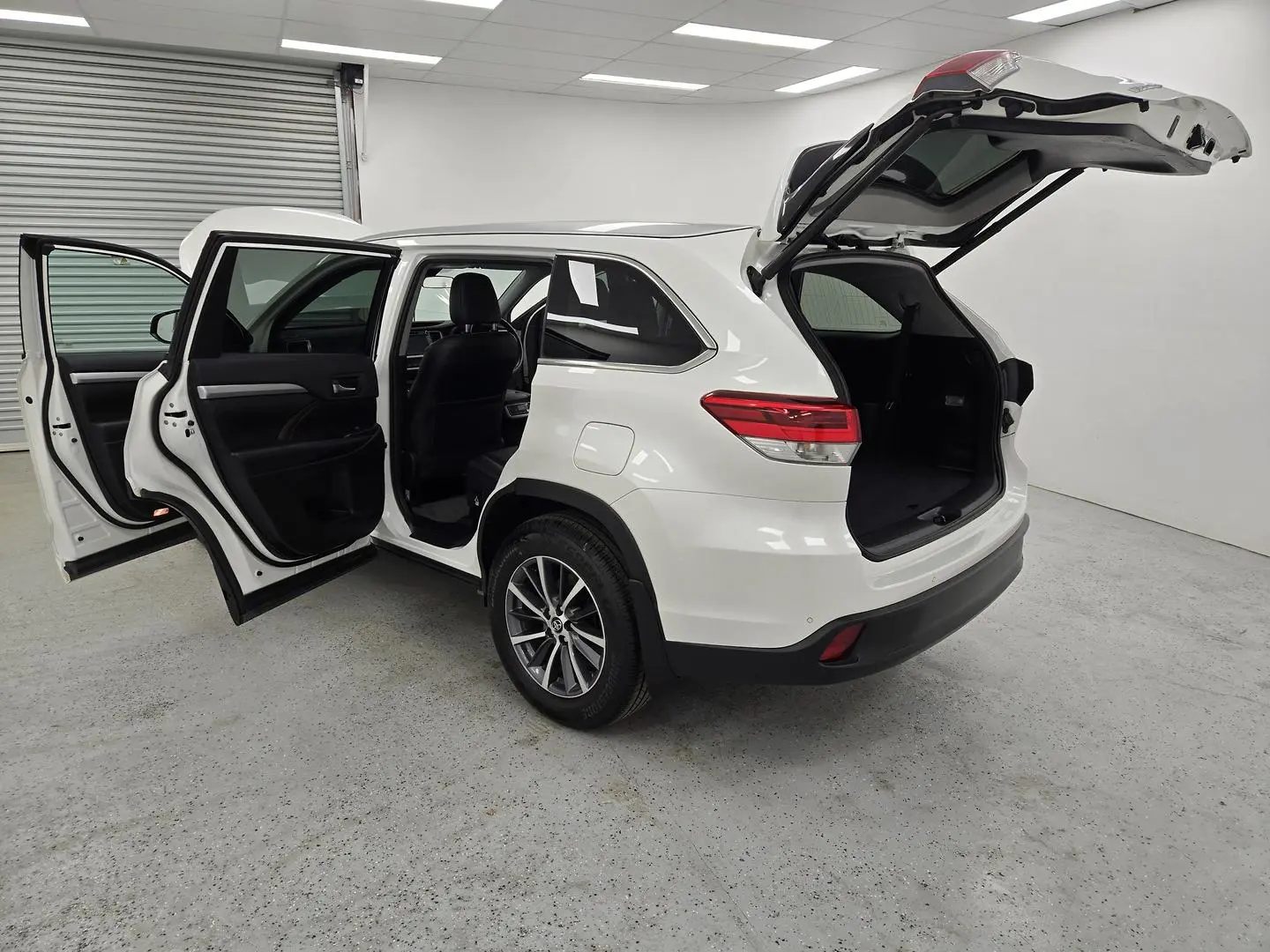2019 Toyota Kluger Gallery Image 12