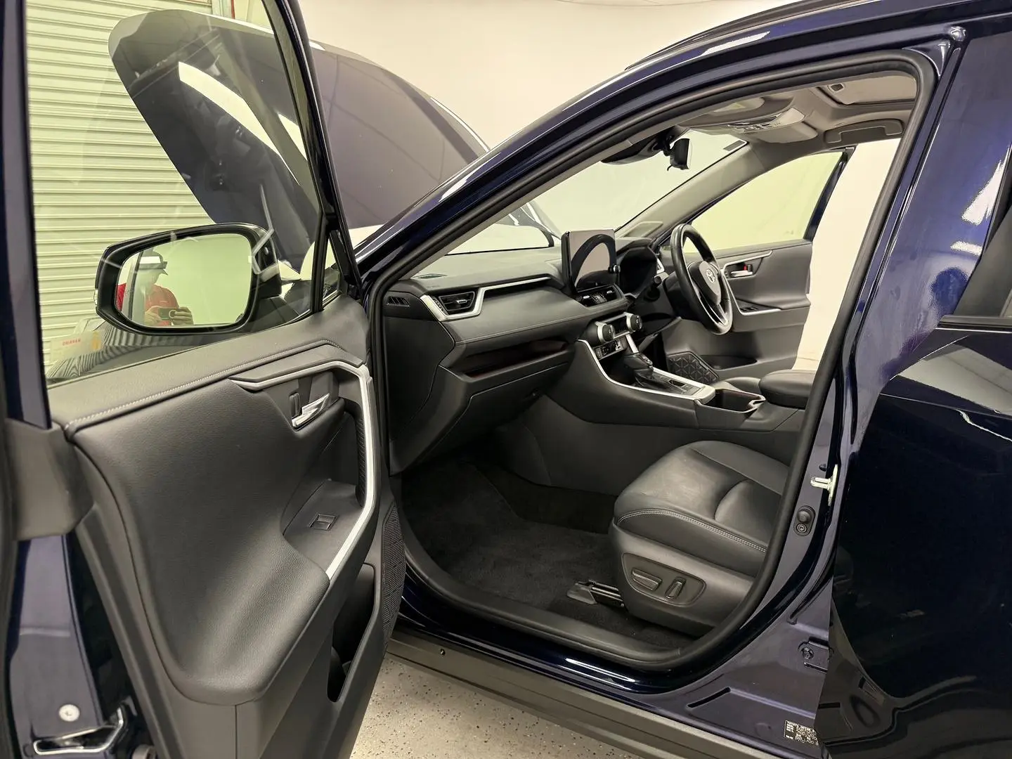 2023 Toyota RAV4 Gallery Image 10