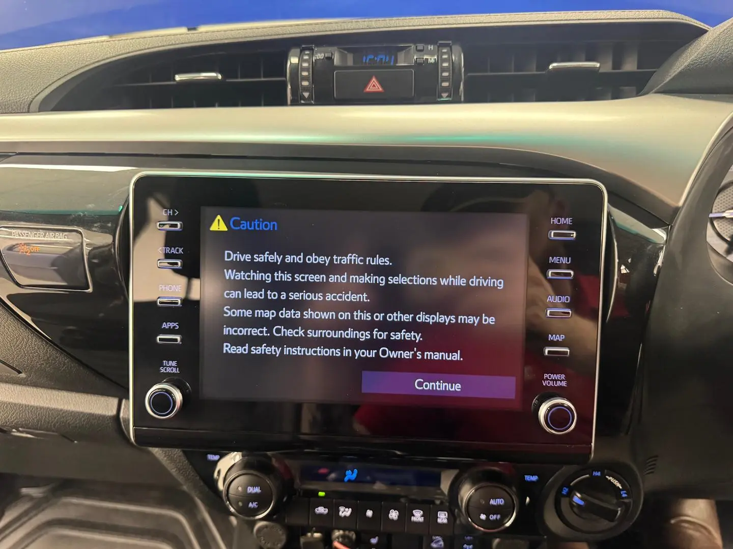 2023 Toyota Hilux Gallery Image 22