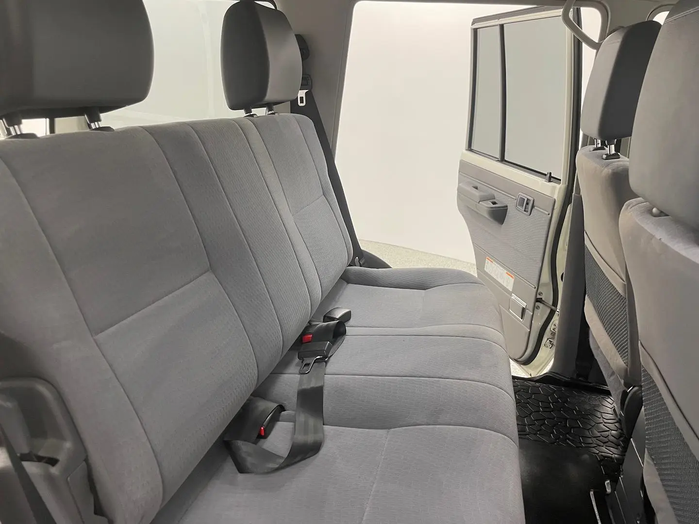 2022 Toyota Landcruiser Gallery Image 17