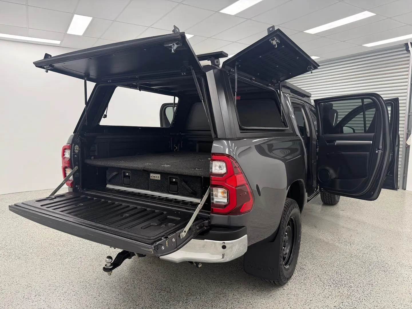 2022 Toyota Hilux Gallery Image 16