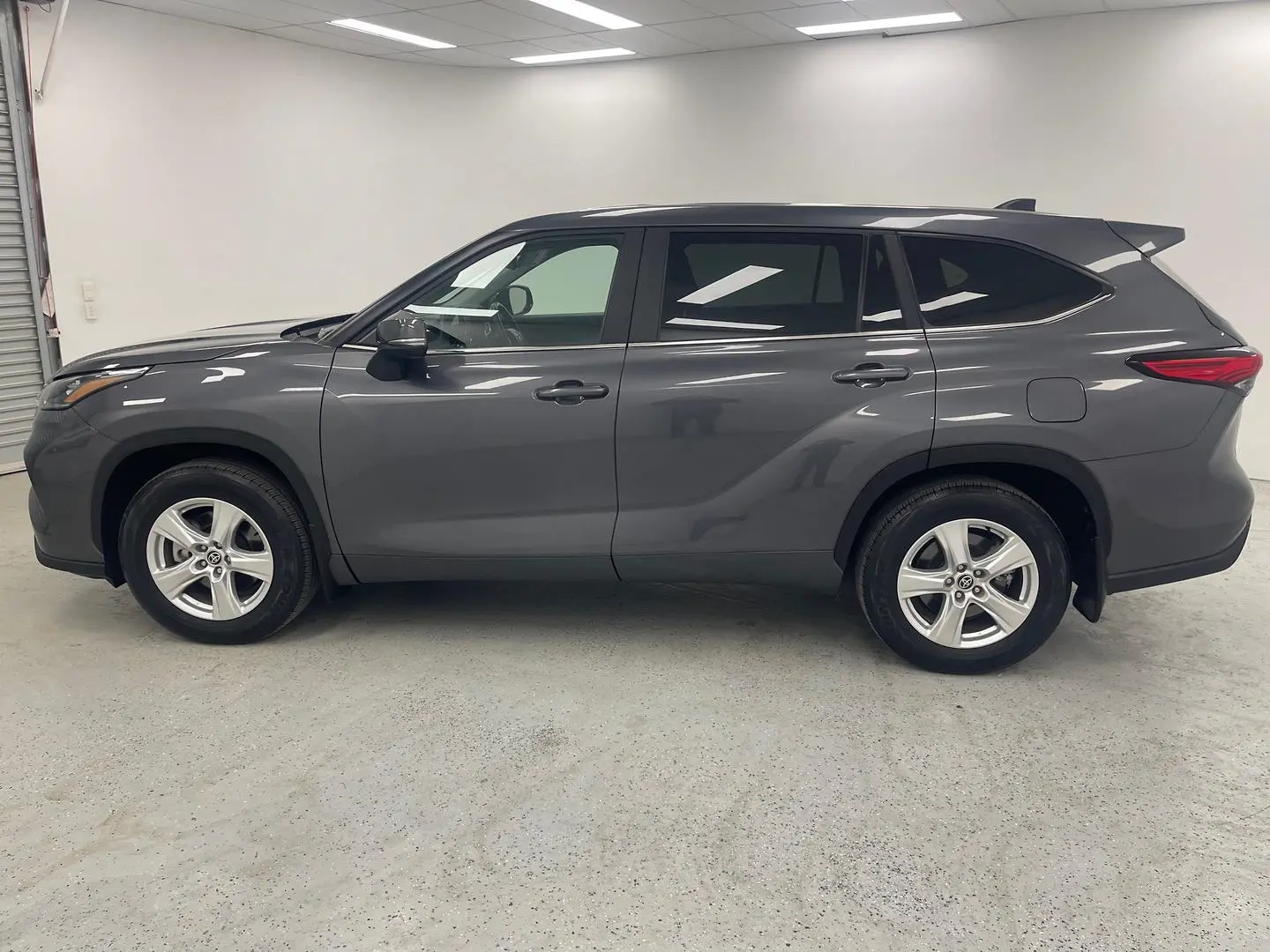 2023 Toyota Kluger Gallery Image 6