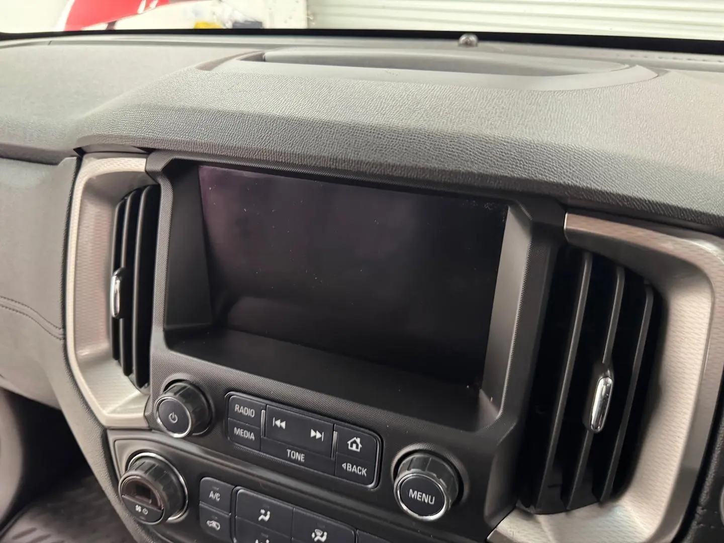 2017 Holden Colorado Gallery Image 24