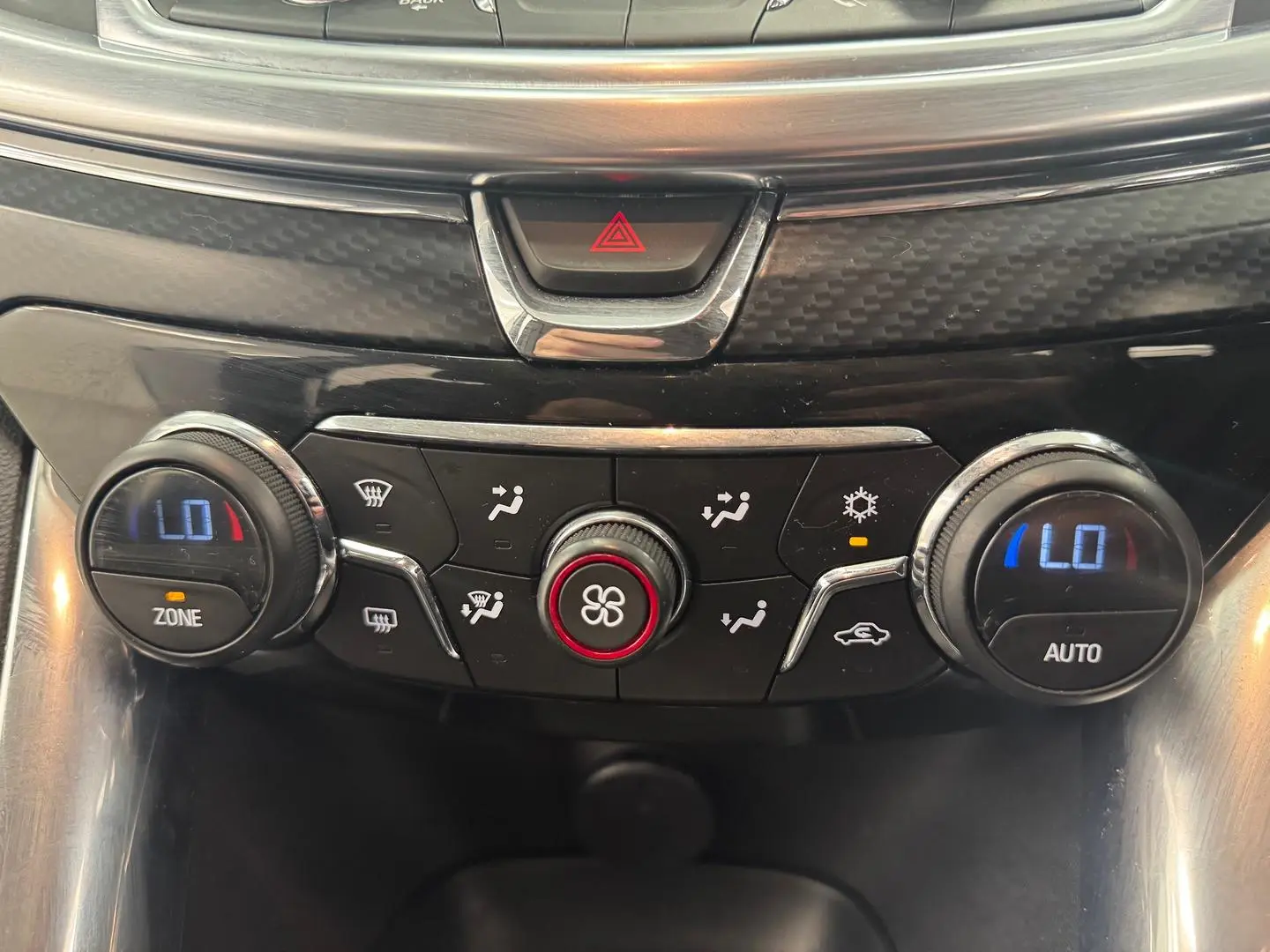 2016 Holden Commodore Gallery Image 22