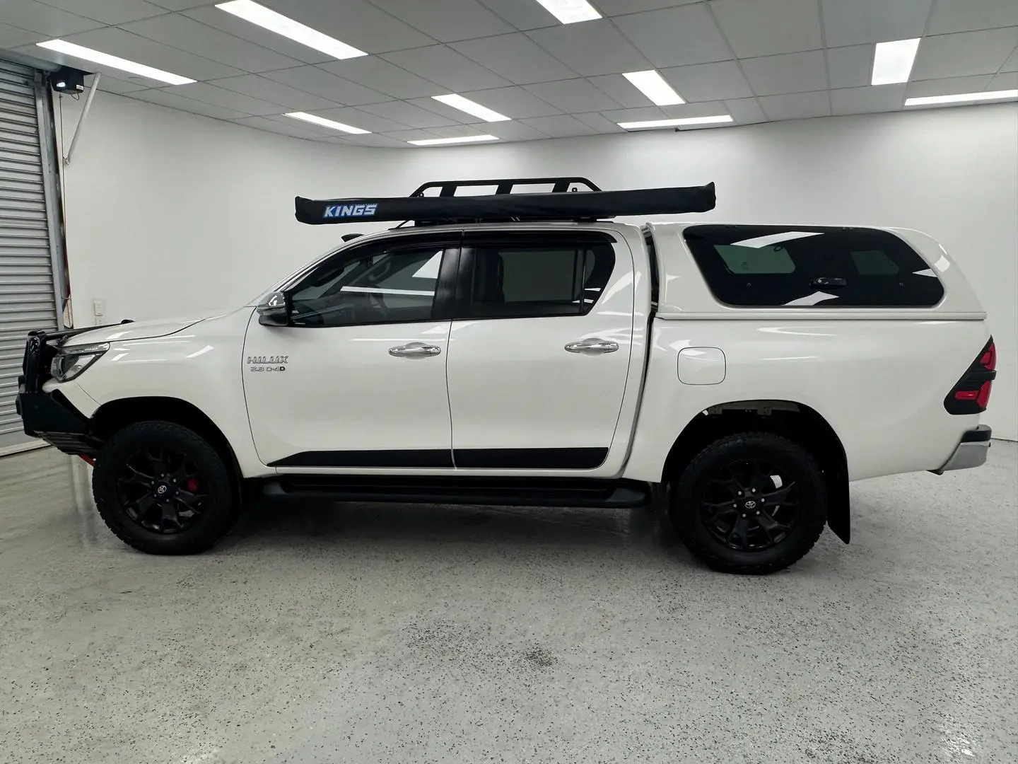 2018 Toyota Hilux Gallery Image 6
