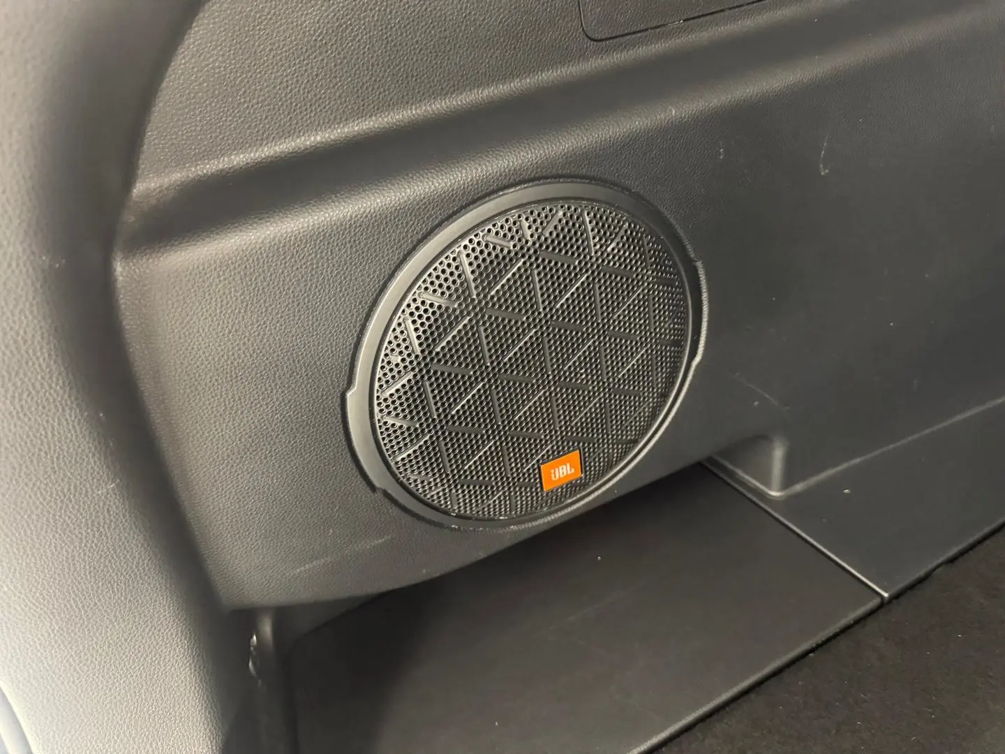 2023 Toyota RAV4 Gallery Image 33