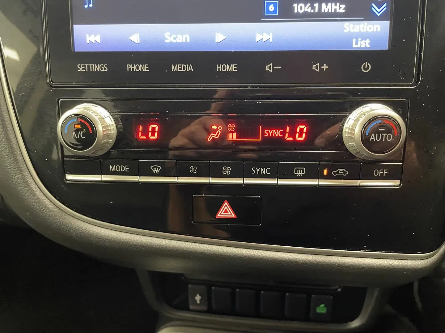 2019 Mitsubishi Outlander Gallery Image 30