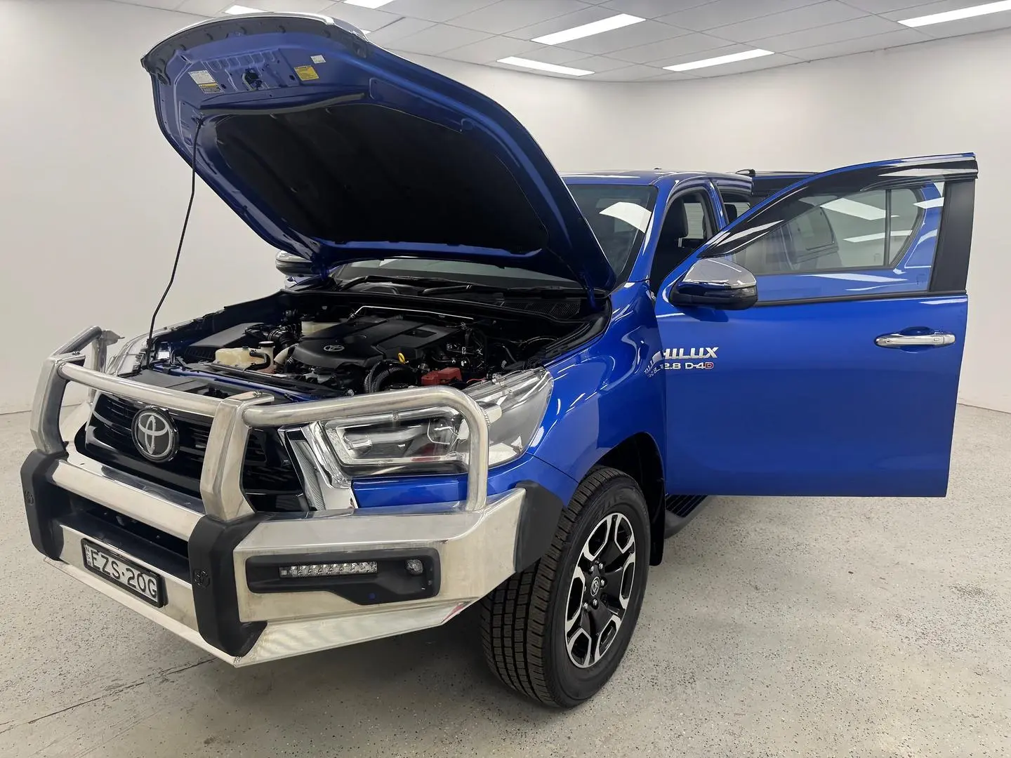 2023 Toyota Hilux Gallery Image 12