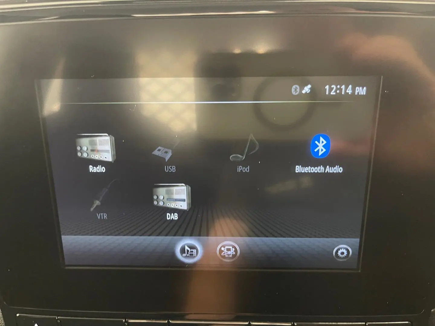 2024 Isuzu D-MAX Gallery Image 23