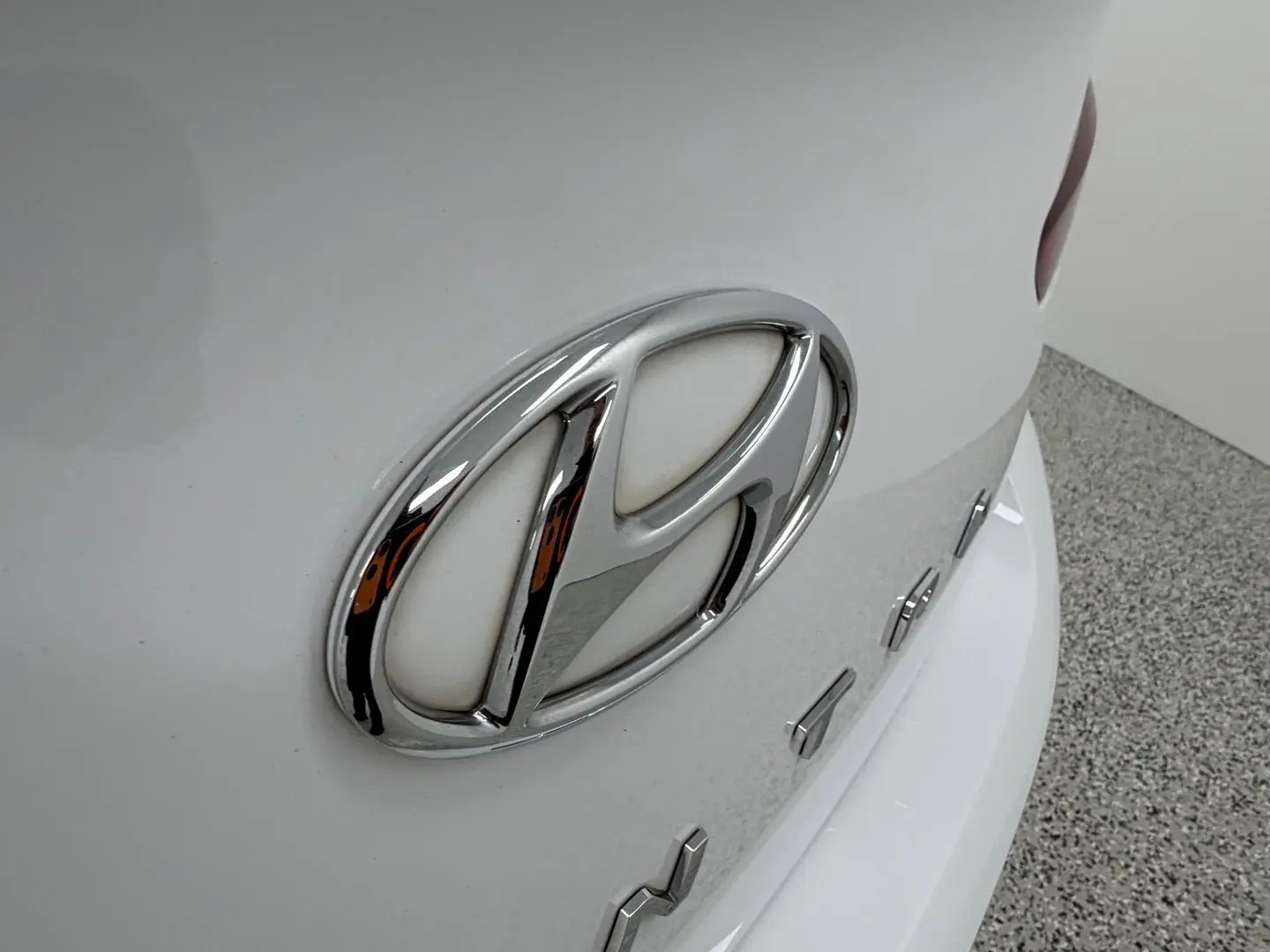 2019 Hyundai Elantra Gallery Image 34
