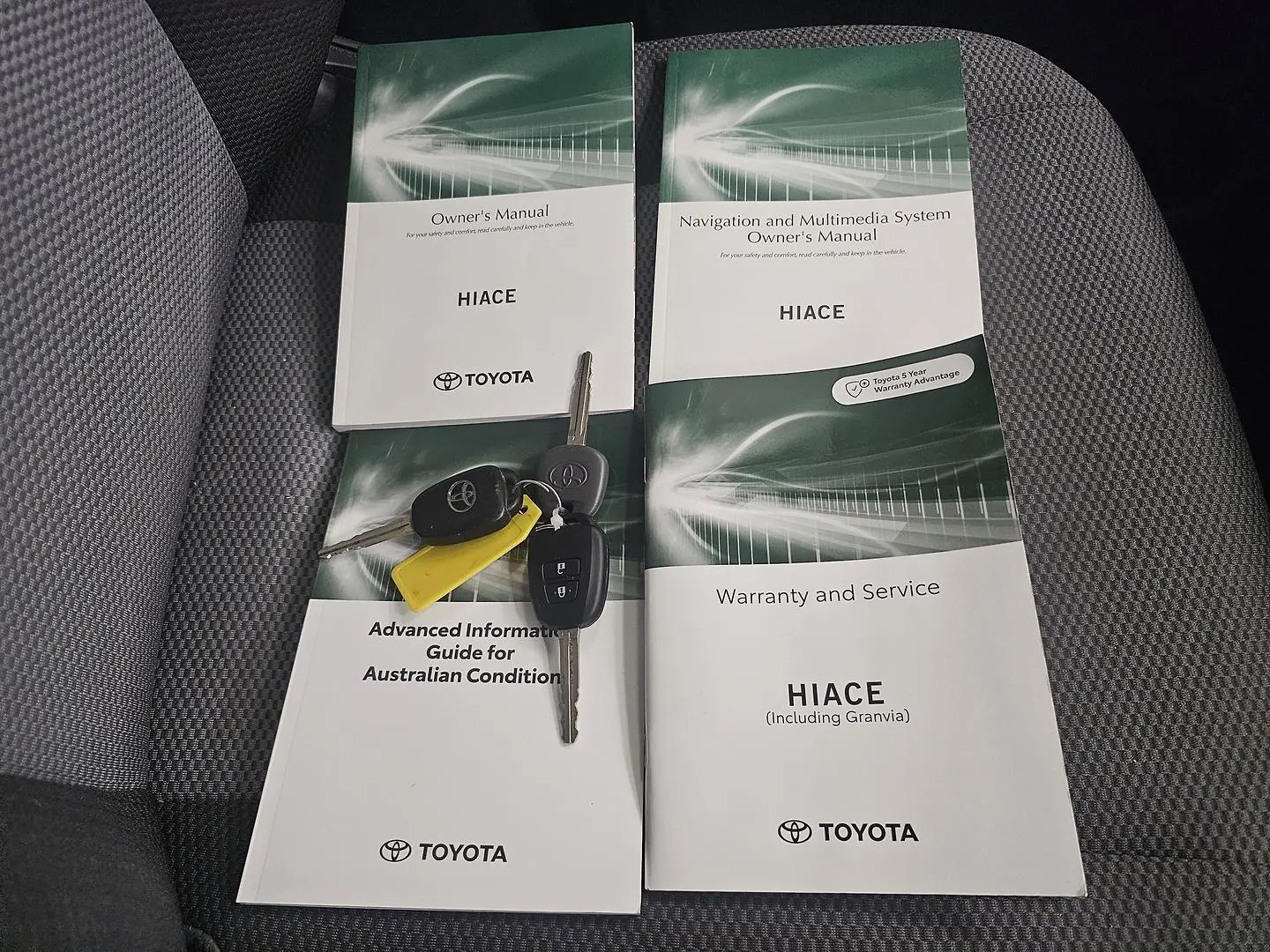 2022 Toyota Hiace Gallery Image 41