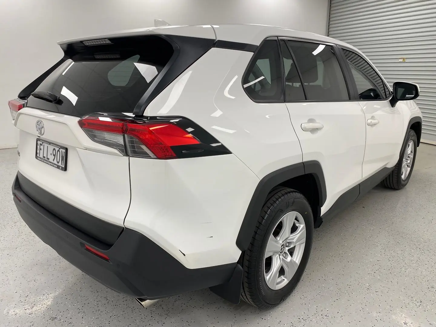 2019 Toyota RAV4 Image 3