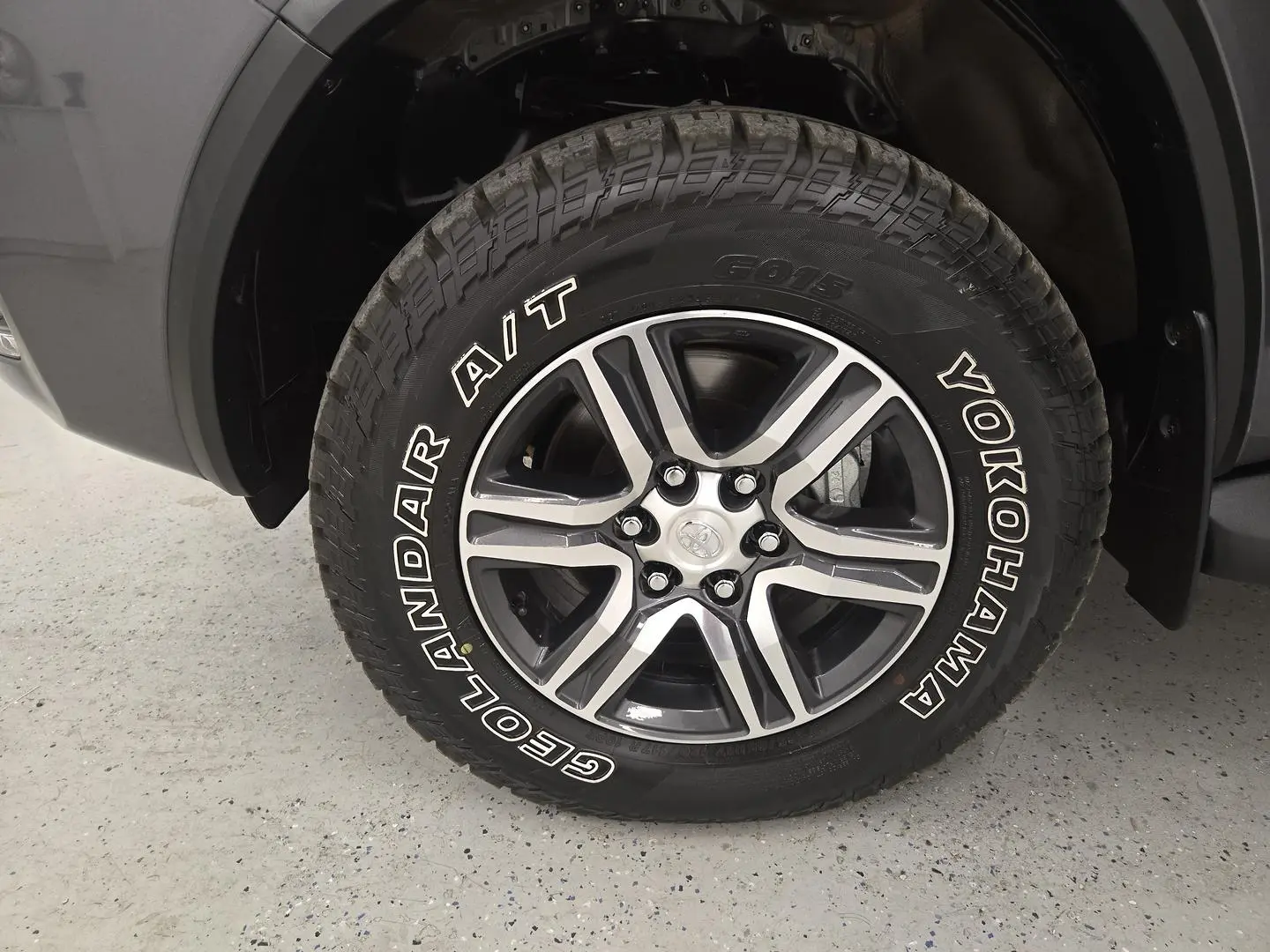 2023 Toyota Fortuner Gallery Image 16