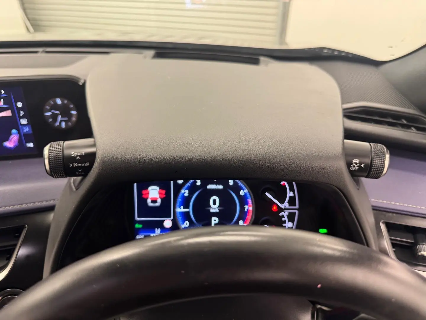 2021 Lexus UX Gallery Image 23