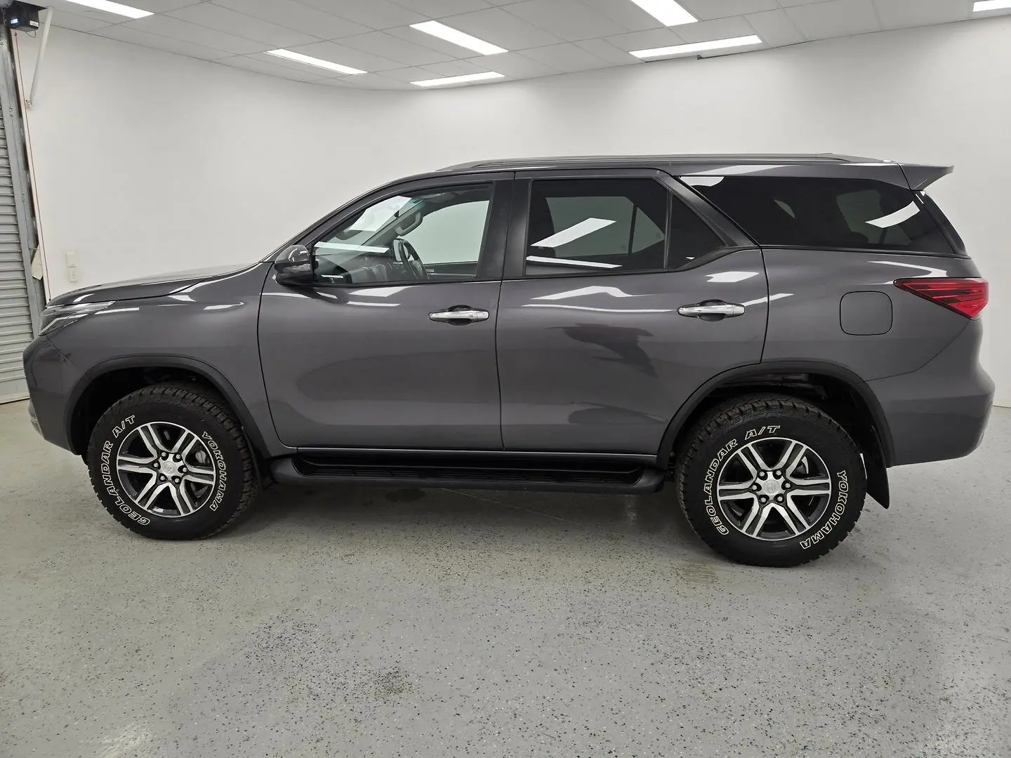 2023 Toyota Fortuner Gallery Image 6