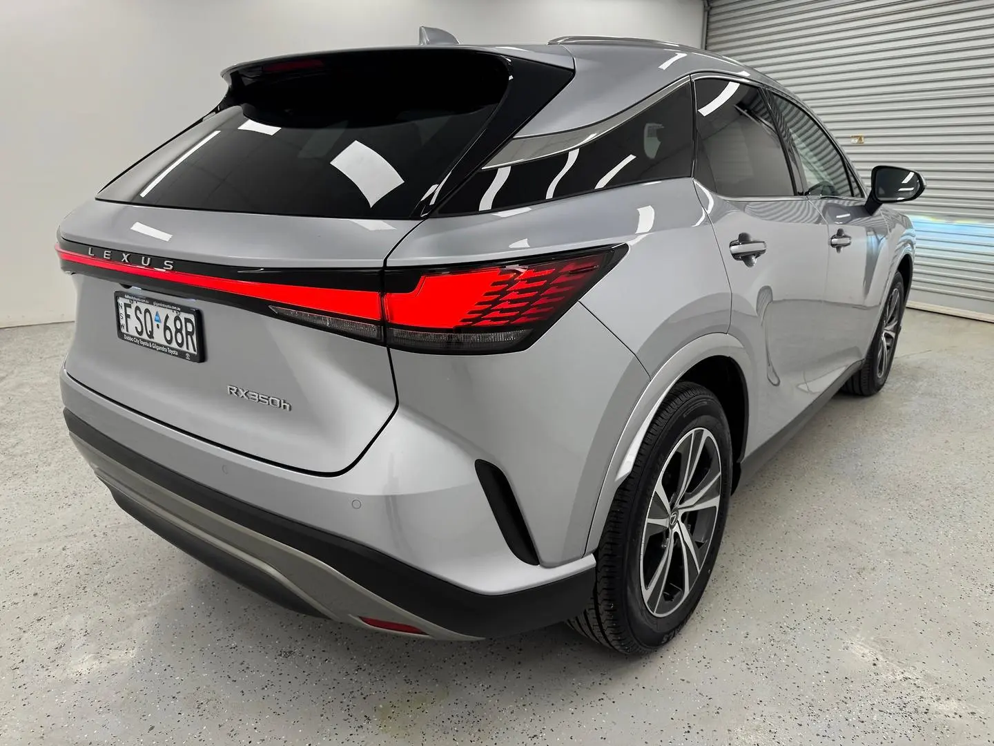 2023 Lexus RX Gallery Image 3