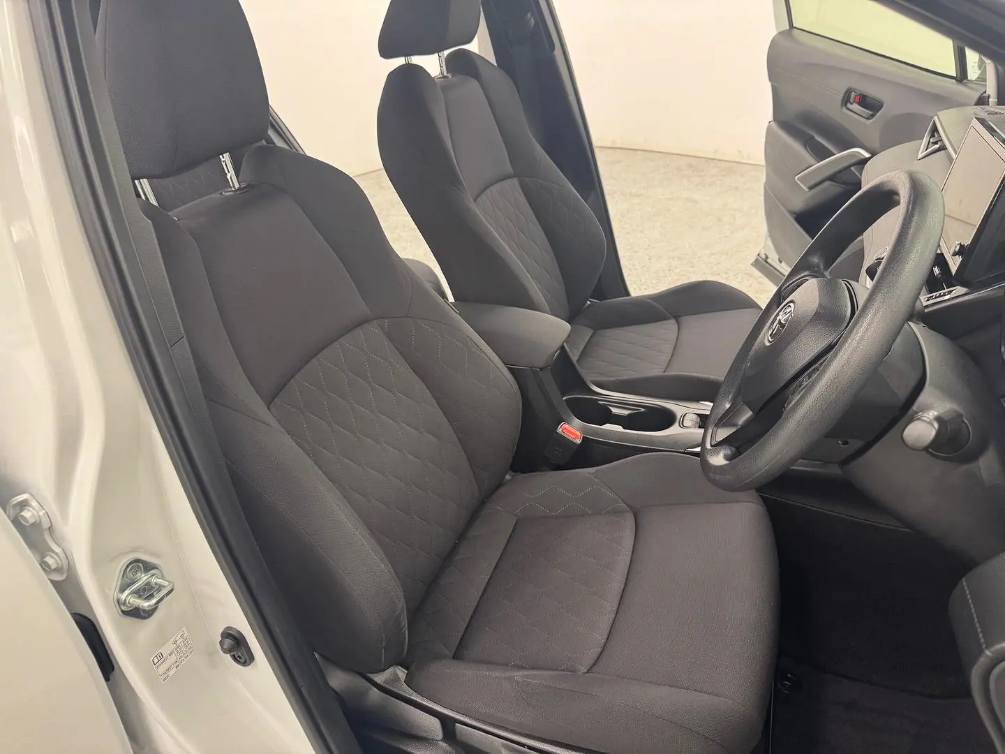 2023 Toyota Corolla Cross Gallery Image 25