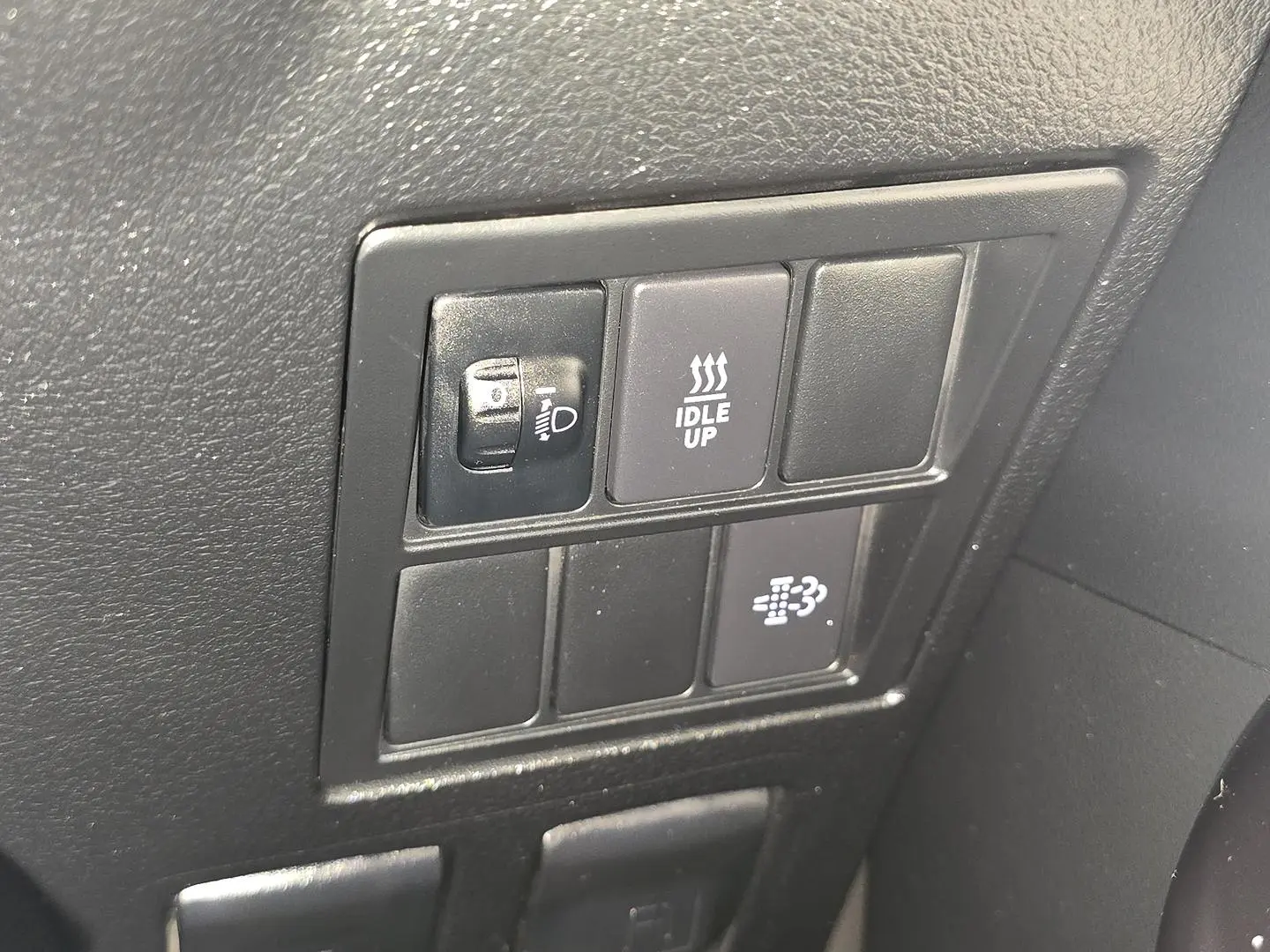 2021 Toyota Hilux Gallery Image 21