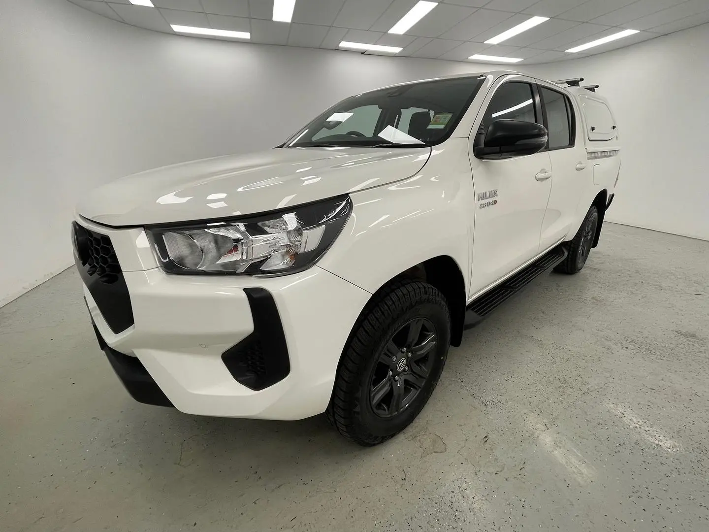 2024 Toyota Hilux Gallery Image 7