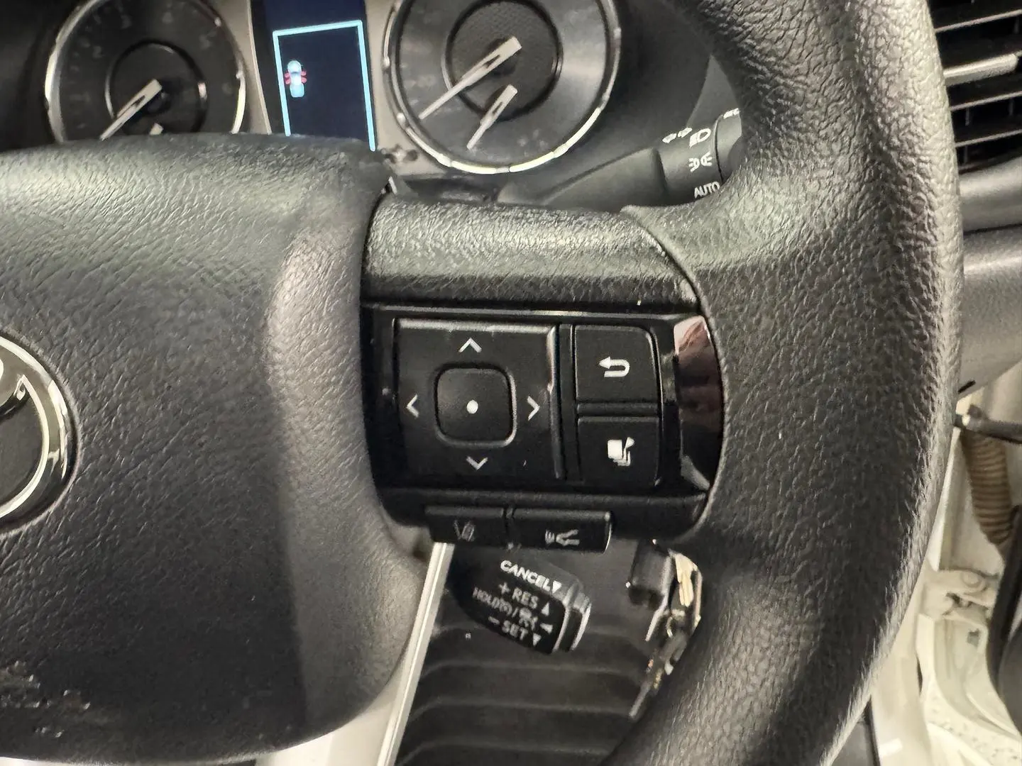 2023 Toyota Hilux Gallery Image 15