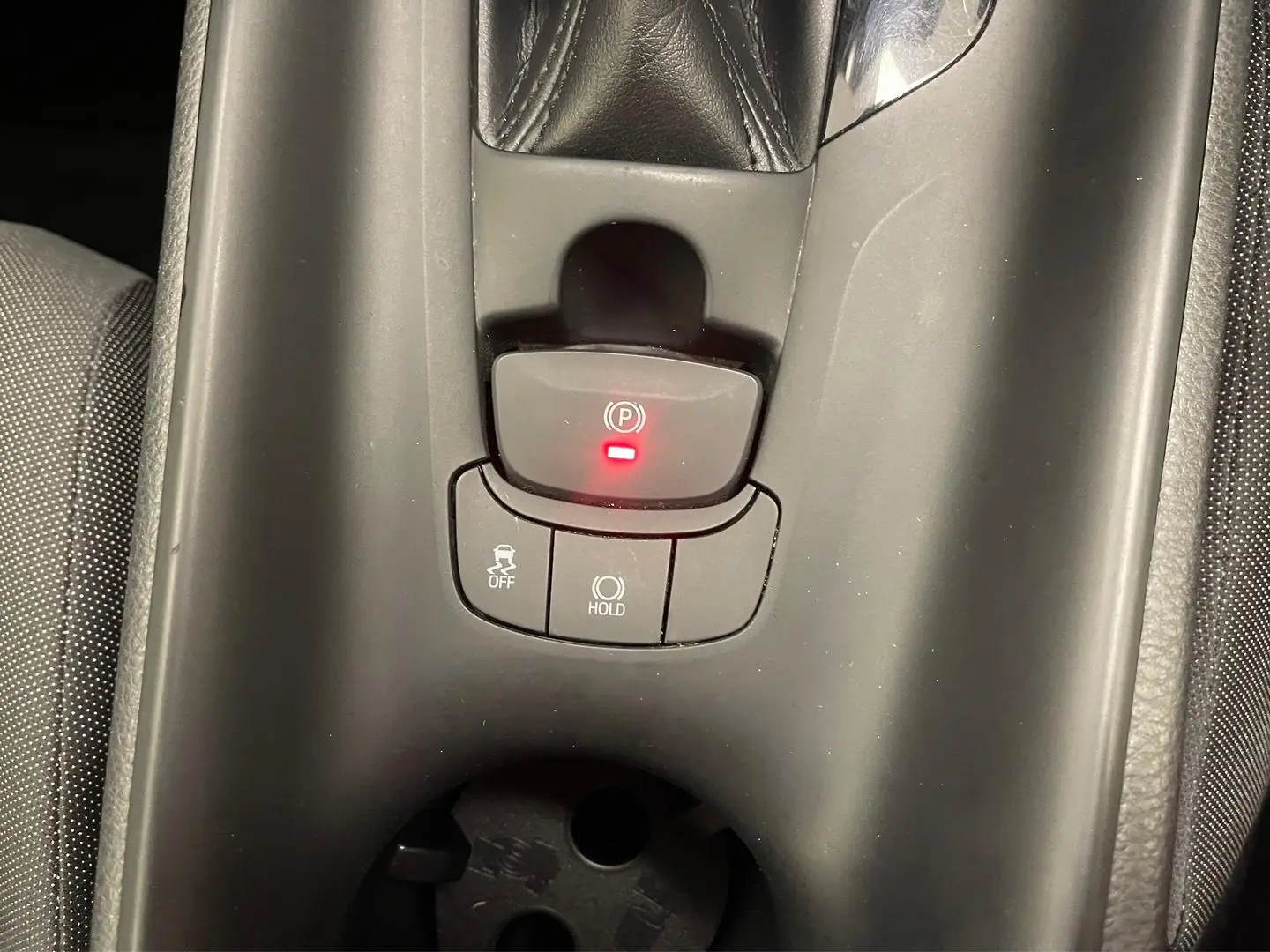 2020 Toyota C-HR Gallery Image 26