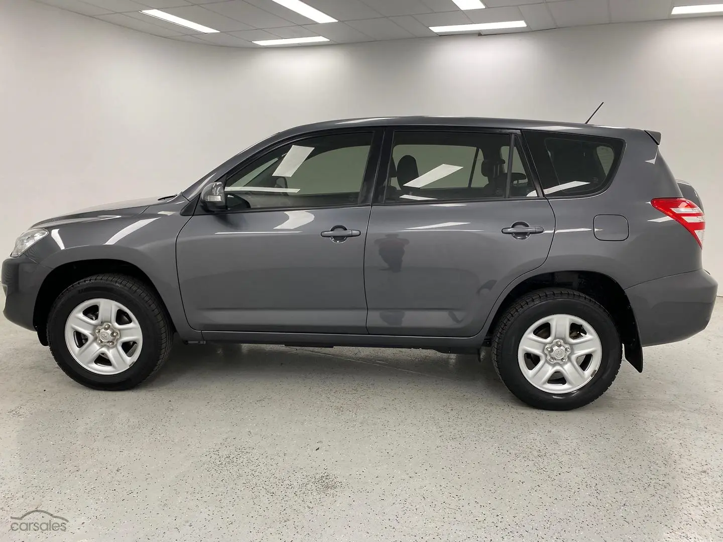 2012 Toyota RAV4 Image 6