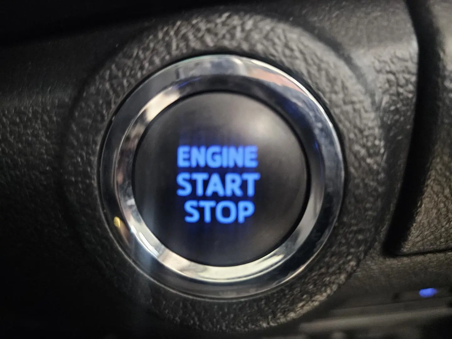 2021 Toyota Hilux Gallery Image 35