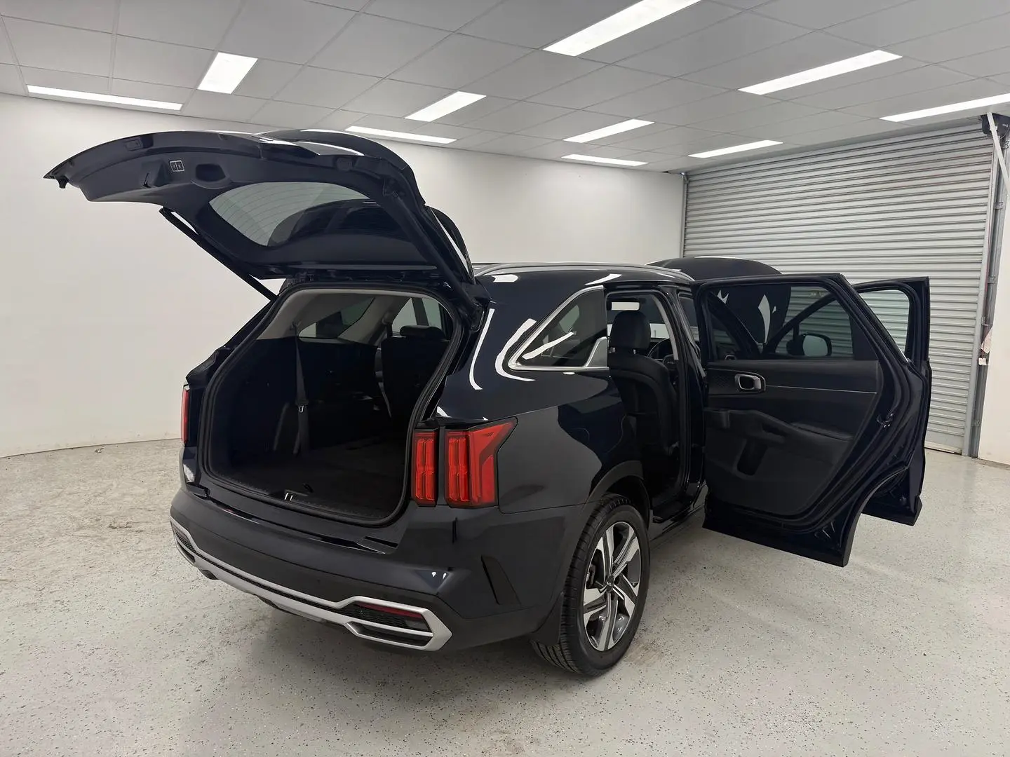 2023 Kia Sorento Gallery Image 19
