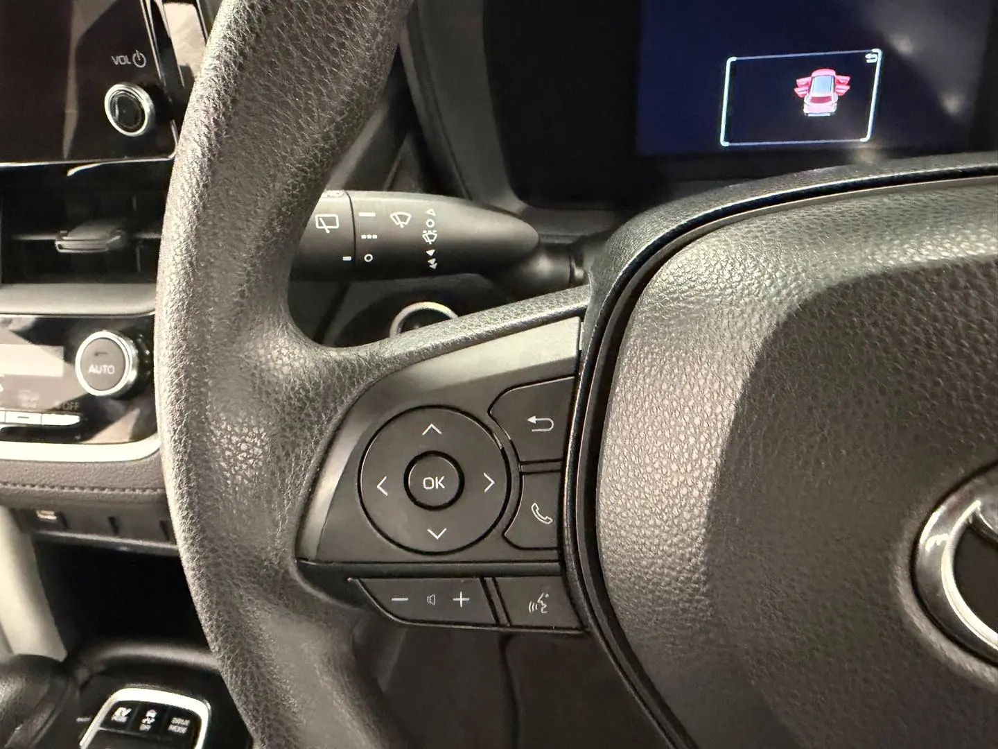 2023 Toyota Corolla Cross Gallery Image 15