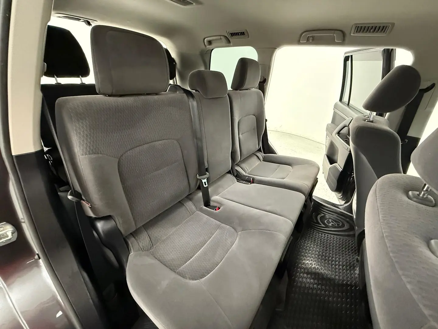 2019 Toyota Landcruiser Gallery Image 19