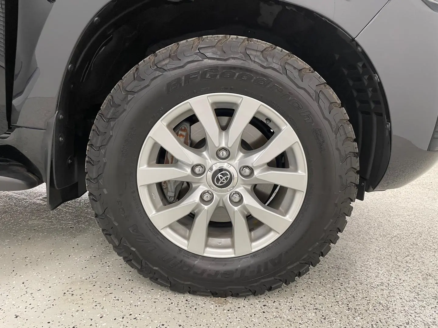 2020 Toyota Landcruiser Gallery Image 16