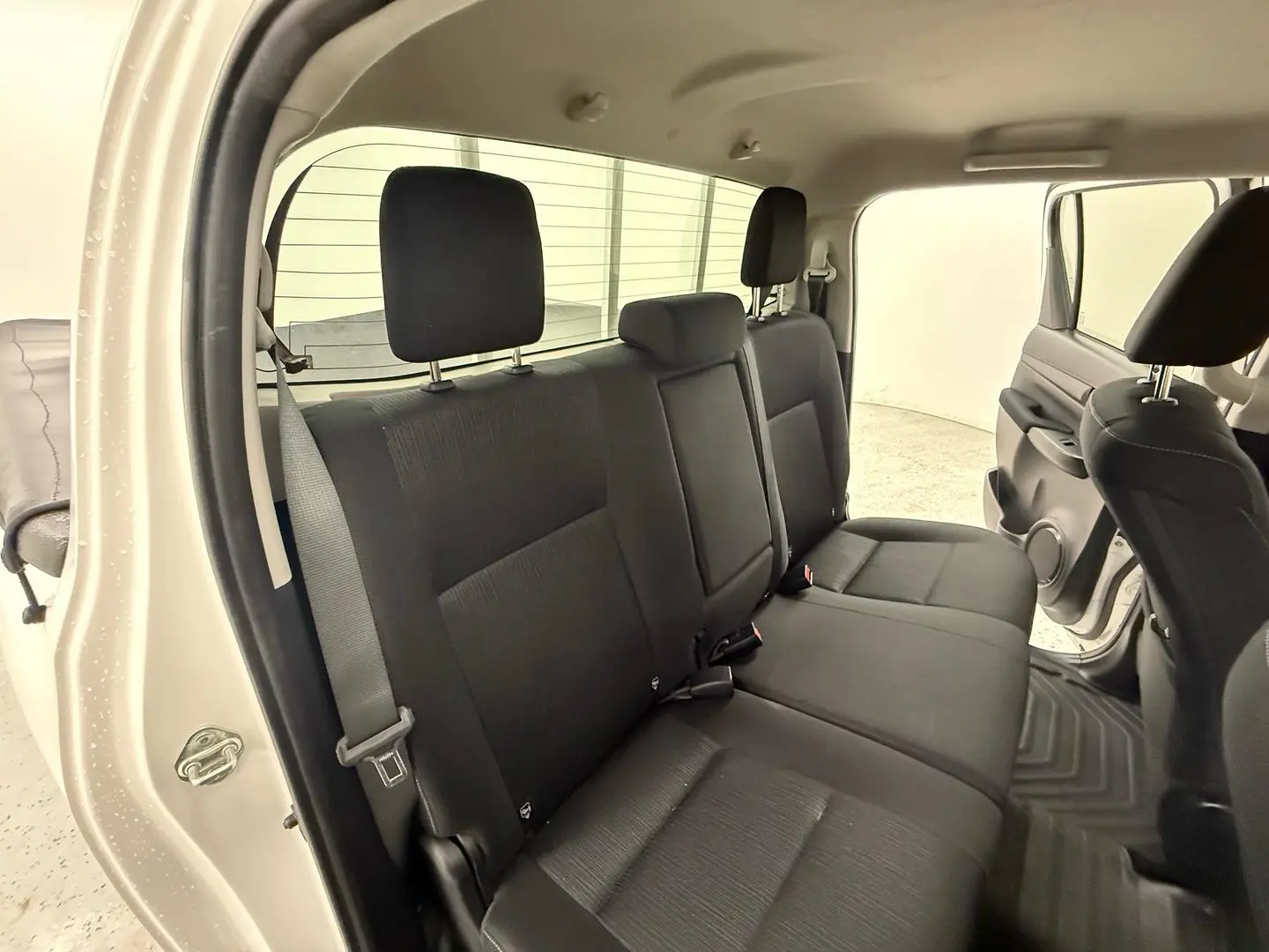 2022 Toyota Hilux Gallery Image 18