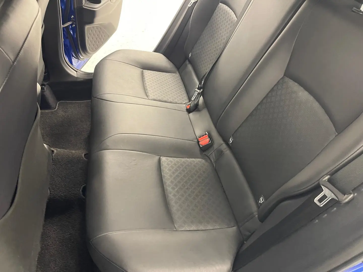 2021 Toyota C-HR Gallery Image 18