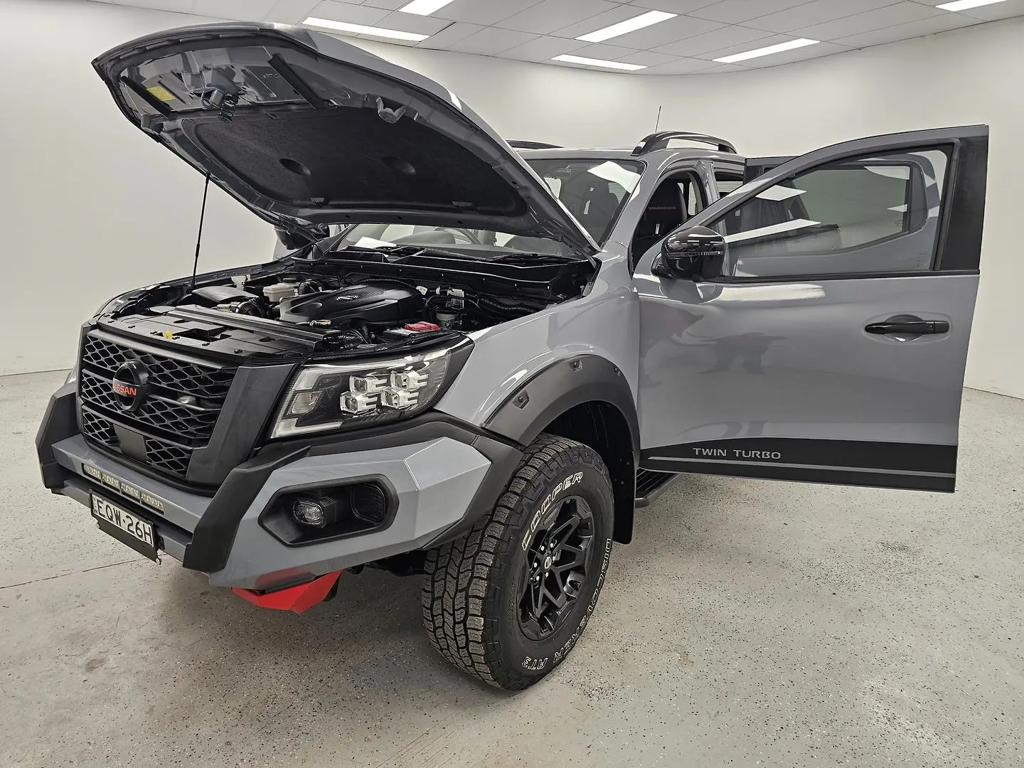 2021 Nissan Navara Gallery Image 8