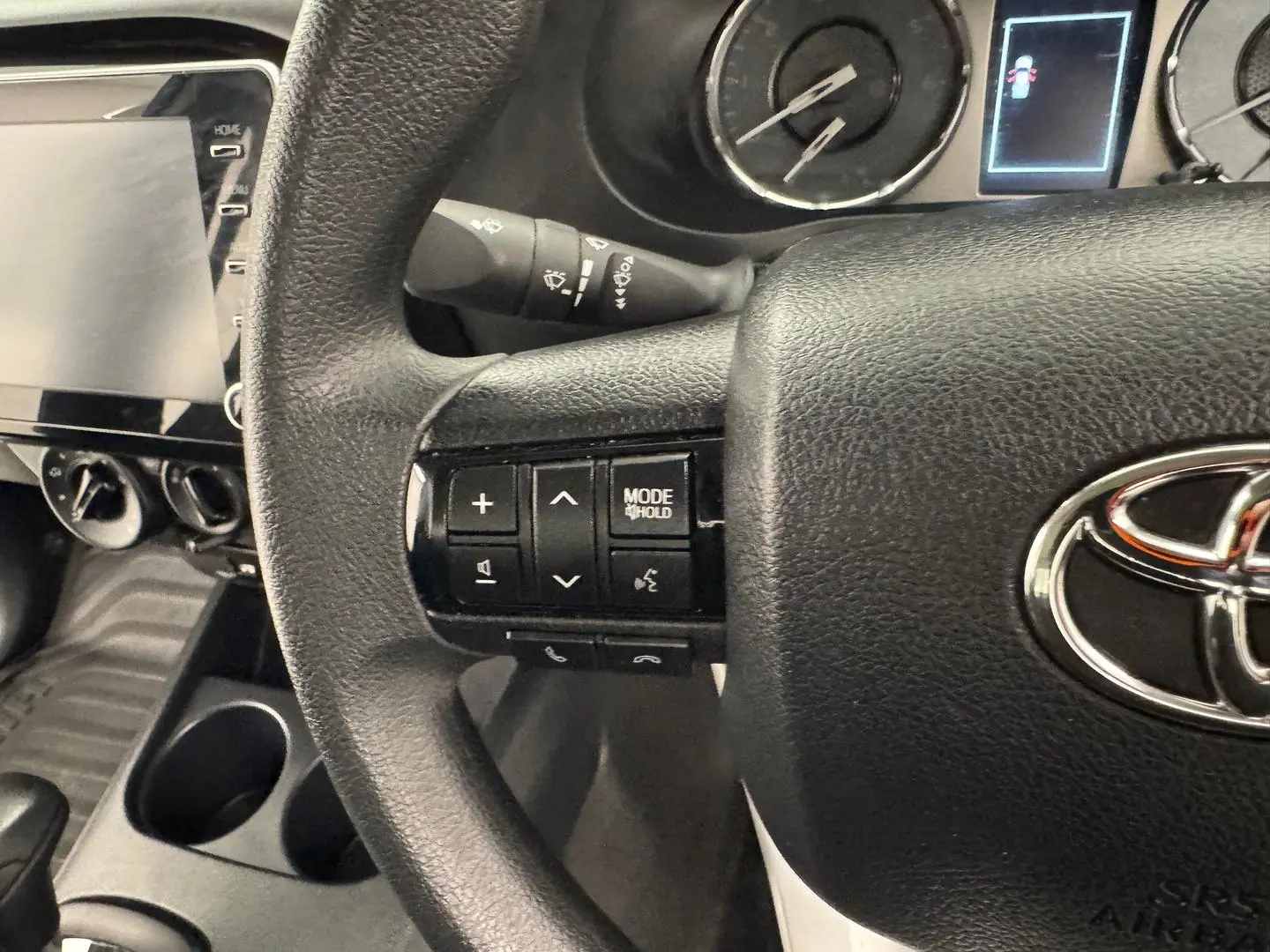 2021 Toyota Hilux Gallery Image 16