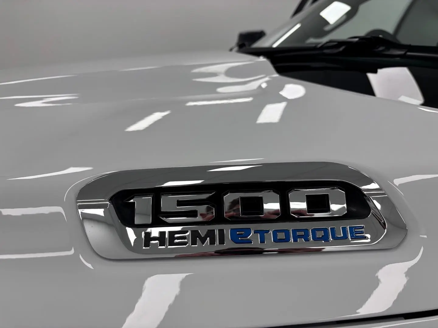 2023 RAM 1500 Gallery Image 16